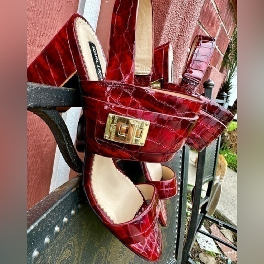 Karl Lagerfeld Jaylynn Patent Leather Sling back - Picture 9 of 15